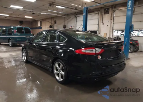 2014 Ford Fusion Se z USA, uszkodzony, nr VIN 1FA6P0H7XE5399572